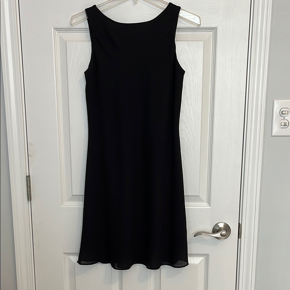 Elegant Black Sleeveless Dress